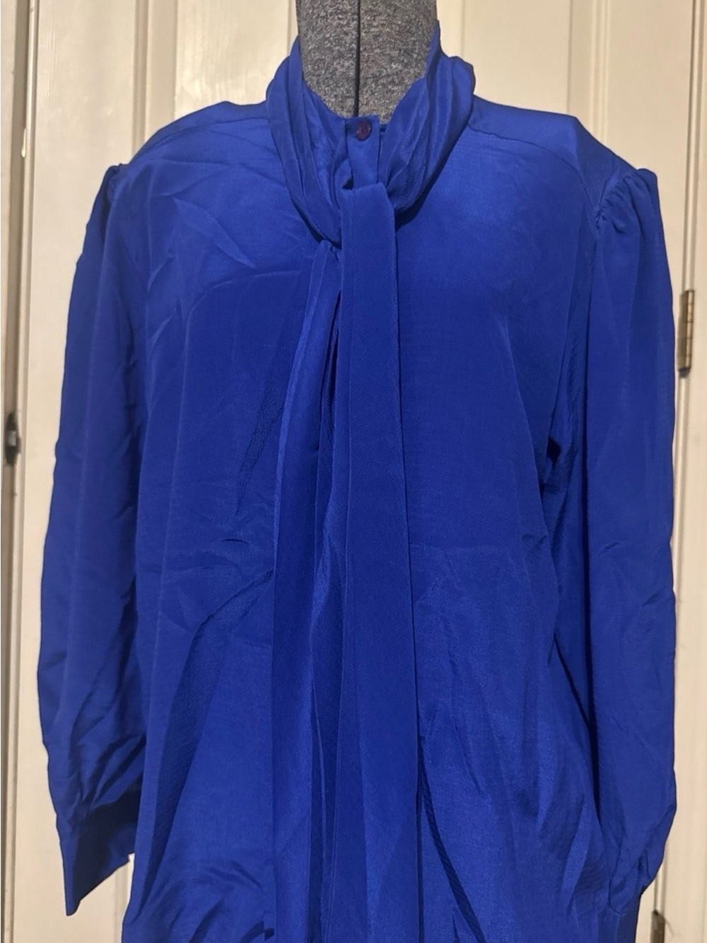 Women’s  Oscar de la Renta Royal Blue Tie-Neck Blouse